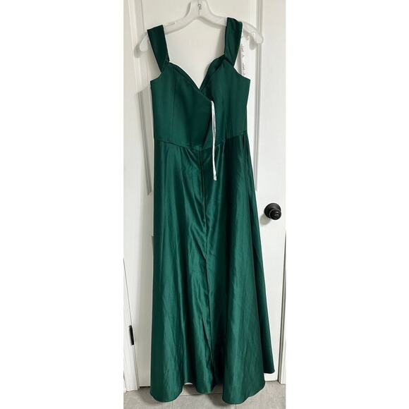 💚 David’s Bridal Satin Off-Shoulder Gown – Juniper Dream, Size 22 (NWT) 💚 - Picture 2 of 5
